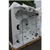 Image 2 : CAL SPAS ESCAPE SERIES HOT TUB WITH STERLING SILVER INTERIOR AND PREFERRED MIST 7.5' CABINET C/W