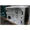 Image 1 : CAL SPAS ZONE SERIES HOT TUB WITH SNOW WHITE INTERIOR AND PREFERRED MIST 54 X 78 X 32 CABINET C/W