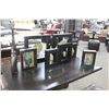 Image 2 : 9 PCS OF ASSORTED RESTAURANT DECOR ITEMS