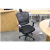 Image 3 : EURO STYLE MESH BACK HI BACK EXECUTIVE TASK CHAIR