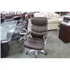 Image 2 : DARK BROWN LEATHER HIBACK EXECUTIVE CHAIR