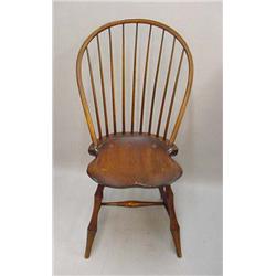 SET OF EIGHT REPRODUCTION BOWBACK WINDSOR CHAIRS. Circa 1980 by "D. R. Dimes". Mixed woods with a…