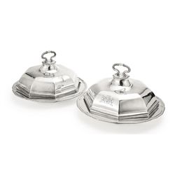 King George III Pair of Silver Vegetable Dishes With Lids