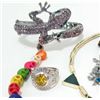 Image 2 : LARGE LOT OF COSTUME JEWELRY - 7 PIECES