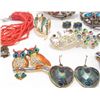 Image 2 : LARGE LOT OF COSTUME JEWELRY & MISC. - 17 PIECES