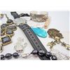 Image 2 : LARGE LOT OF JEWELRY & MISC.