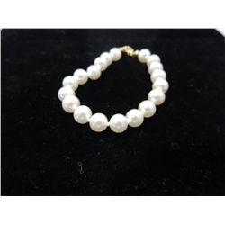WOMANS FASHION JEWLERY PEARL BRACLET