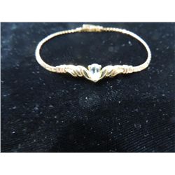 WOMANS GOLD TONE BRACELET