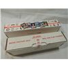 Image 2 : LOT 2 COMPLETE BASEBALL PLAYER CARD SETS