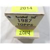 Image 2 : LOT 2 1987-88 TOPPS BASEBALL SET