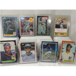 LOT 9 BASEBALL PLAYER CARDS IN SLEEVES