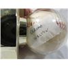 Image 2 : JEROME WALTON AUTOGRAPHED BASEBALL IN CASE