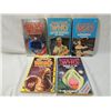 Image 3 : LOT 7 SOFT COVER DOCTOR WHO & COMIC BOOKS