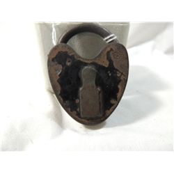 ANTIQUE HEART SHAPED LOCK