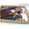 Image 3 : BOX LOT BEADED JEWELRY