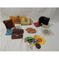 LOT BOX VINTAGE KEY HOLDERS KEY CHAINS