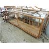 Image 1 : VINTAGE OAK STORE DISPLAY SHOWCASE