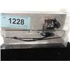 Image 1 : 10X ILLUMINATED HANDS FREE LOUPE