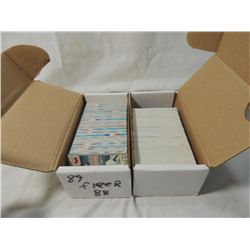 LOT 2 BOX 1989 FLEER BASEBALL CARDS