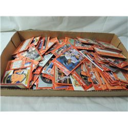 BOX LOT MIXED BASEBALL PLAYER CARDS