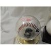 Image 2 : LOT 6 COMMEMORATIVE BASEBALLS