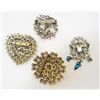 Image 2 : LOT OF 4 COSTUME JEWELRY BROOCHES