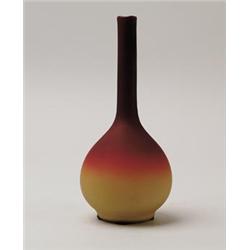 WHEELING PEACH BLOW BULBOUS STICK VASE. 