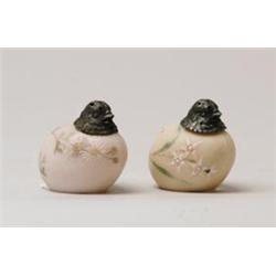 LOT OF TWO CHICK HEAD SALT SHAKERS.  