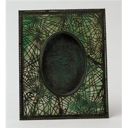TIFFANY PINE NEEDLE PICTURE FRAME. 