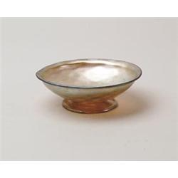 TIFFANY FOOTED BOWL. 