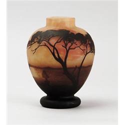 SIGNED DAUM NANCY FRENCH CAMEO SCENIC VASE.  