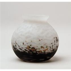 MULLER FRES VASE.  