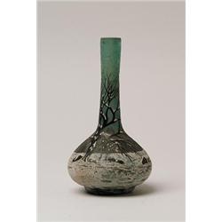 DELATTE CAMEO VASE. 