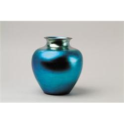 STEUBEN BLUE AURENE VASE.  