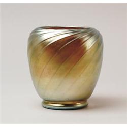STEUBEN GOLD AURENE VASE.  