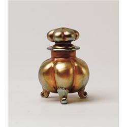 STEUBEN GOLD AURENE FOOTED COSMETIC JAR.  