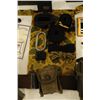 Image 5 : 2 Ammo Cases with Army Gear