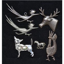 COLLECTION OF SIX JEWELRY ITEMS