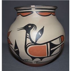 SANTO DOMINGO POTTERY JAR