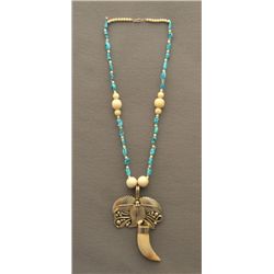 NAVAJO NECKLACE WITH SILVER PENDANT