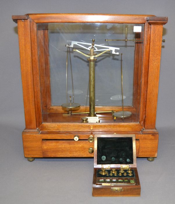ASSAYER'S BALANCE SCALE