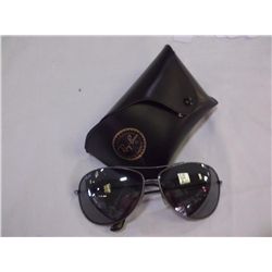 Ray Ban Sun Glasses With Case