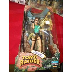 Lara Croft  in Jungle Outfit Tomb Raider
