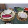 Image 1 : Minton bone china - 13 pieces