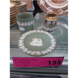 3 Pieces of Wedgwood green Jasperware