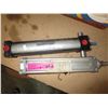 Image 1 : 2 Industrial hydraulic shocks.