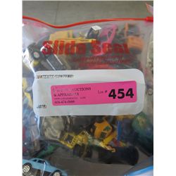 Matchbox, Hot Wheels and other makes - minimum 24