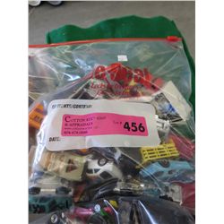 Matchbox, Hot Wheels and other makes - minimum 24