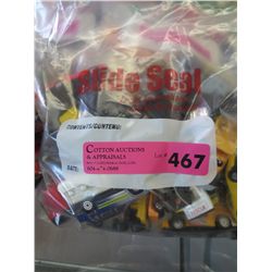 Matchbox, Hot Wheels and other makes - minimum 24