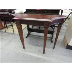 Federal style occasional table
